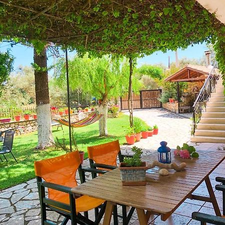 Stavros Apartments Tsoukaládhes Dış mekan fotoğraf