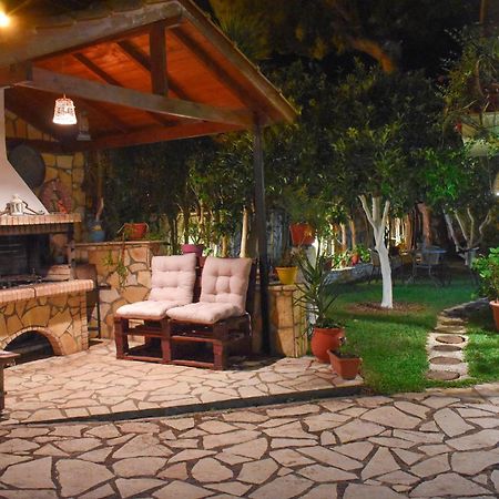 Stavros Apartments Tsoukaládhes Dış mekan fotoğraf