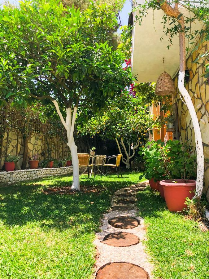 Stavros Apartments Tsoukaládhes Dış mekan fotoğraf