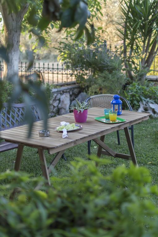 Stavros Apartments Tsoukaládhes Dış mekan fotoğraf